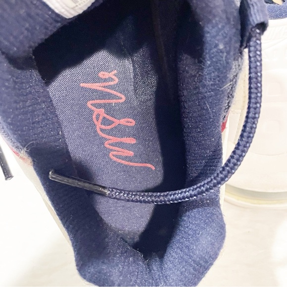 Nike Air Max 95‎ LX NSW Women’s Size 7.5 Low Top Sneaker - Picture 5 of 7